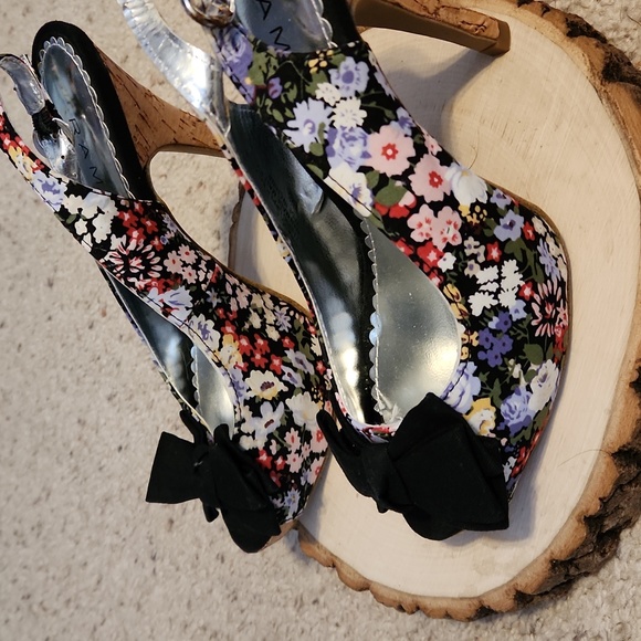 Rampage Girasole Black Bow Floral Design Open Toe Heels Sz 7M - Picture 4 of 11